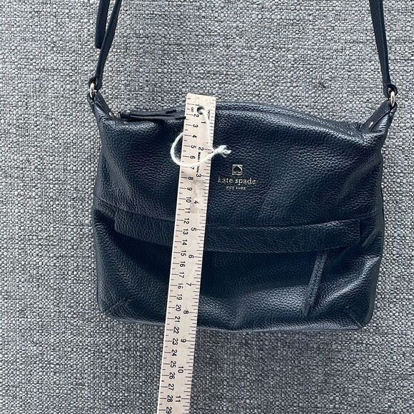 Kate Spade Crossbody Medium Leather Adjustable Strap Zip Pockets Minimalist - Picture 3 of 12